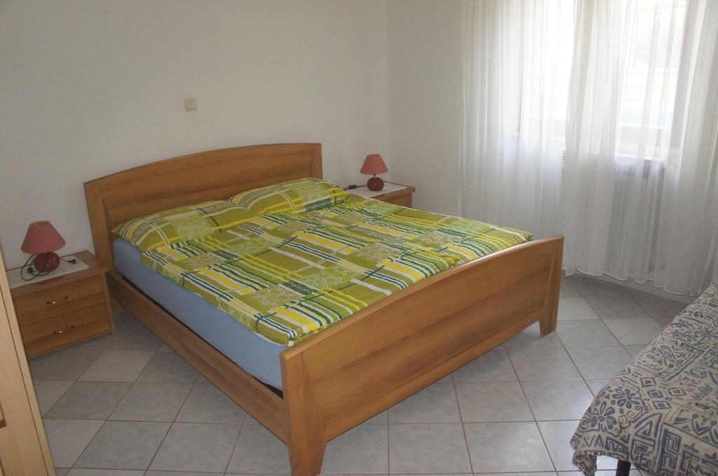 Suran Apartments Pula Cameră foto