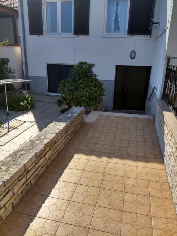 Suran Apartments Pula Exterior foto